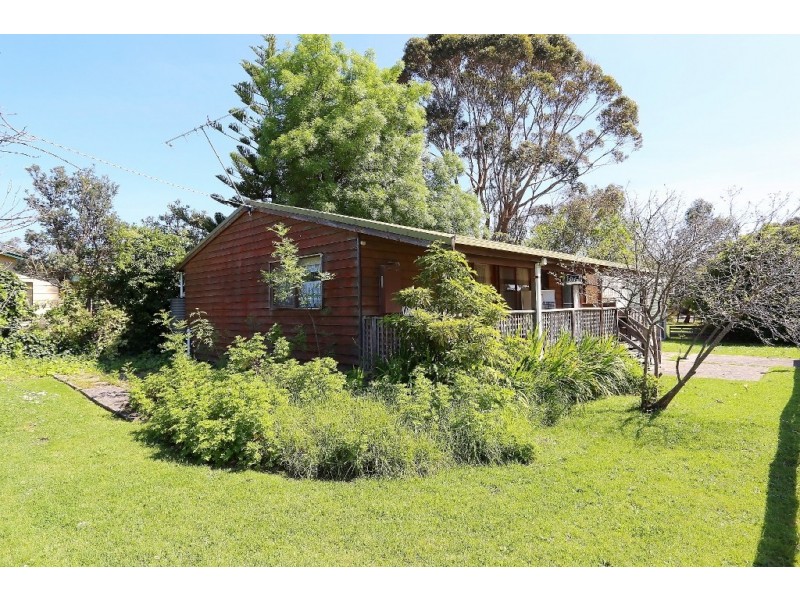 22 Outlook Drive, Cowes VIC 3922