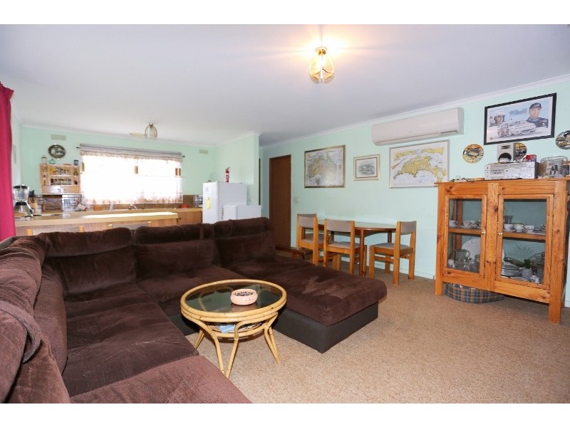 22 Outlook Drive, Cowes VIC 3922