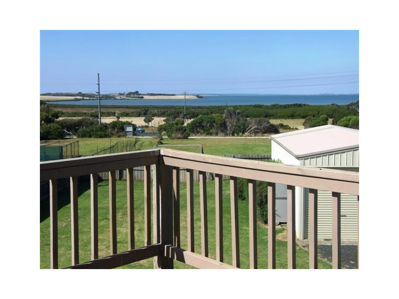 10 Manly Place, Surf Beach VIC 3922