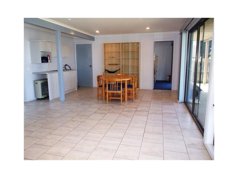 10 Manly Place, Surf Beach VIC 3922