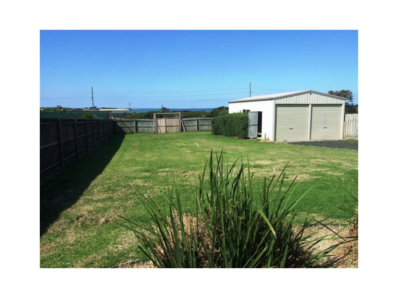 10 Manly Place, Surf Beach VIC 3922