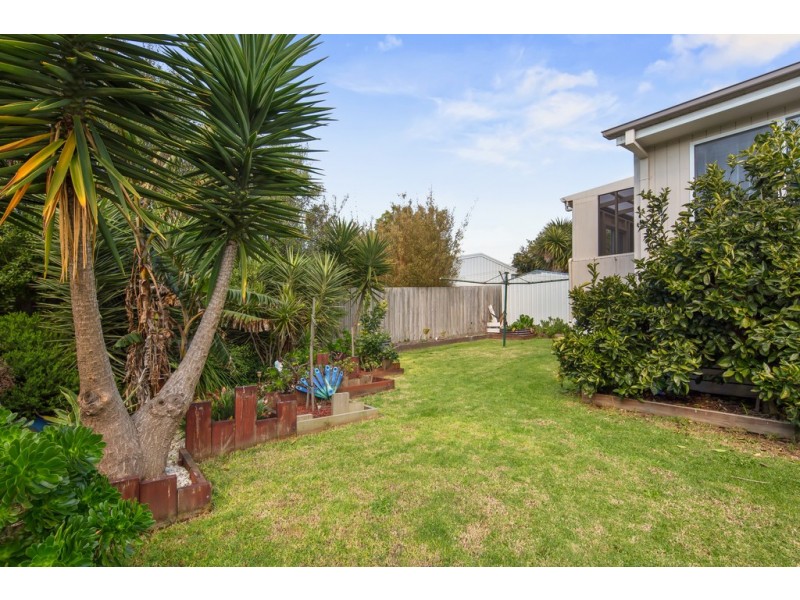 21 Norman Drive, Cowes VIC 3922