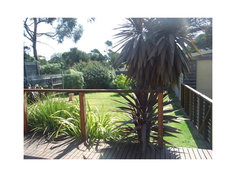 4 Dolphin Drive, Smiths Beach VIC 3922