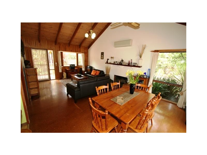 4 Dolphin Drive, Smiths Beach VIC 3922