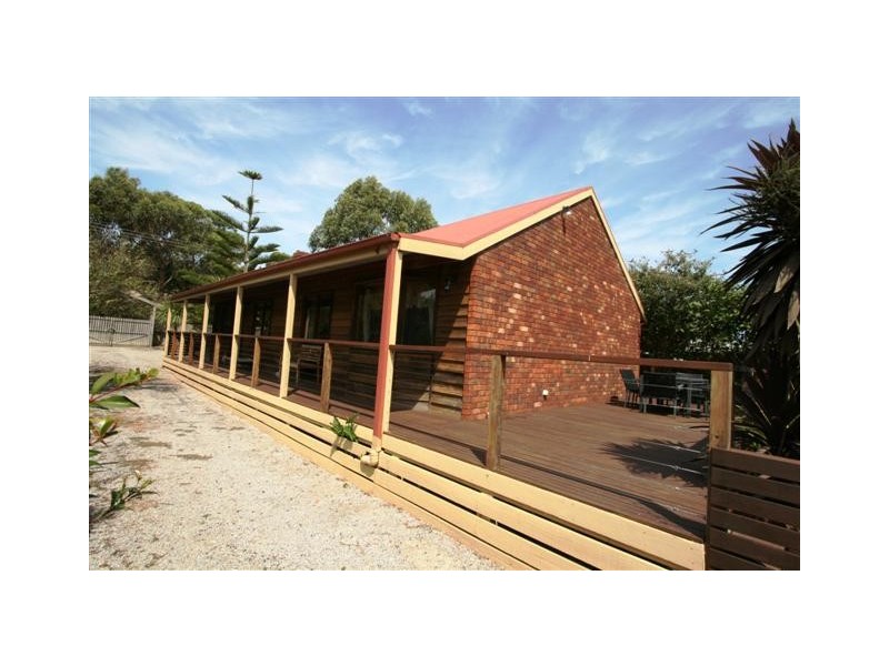 4 Dolphin Drive, Smiths Beach VIC 3922