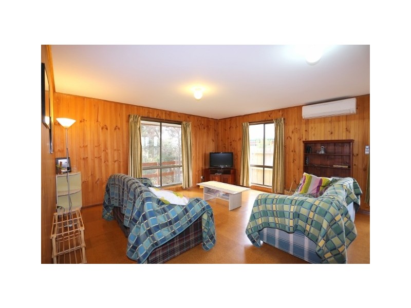 6 Tolley Avenue, Surf Beach VIC 3922