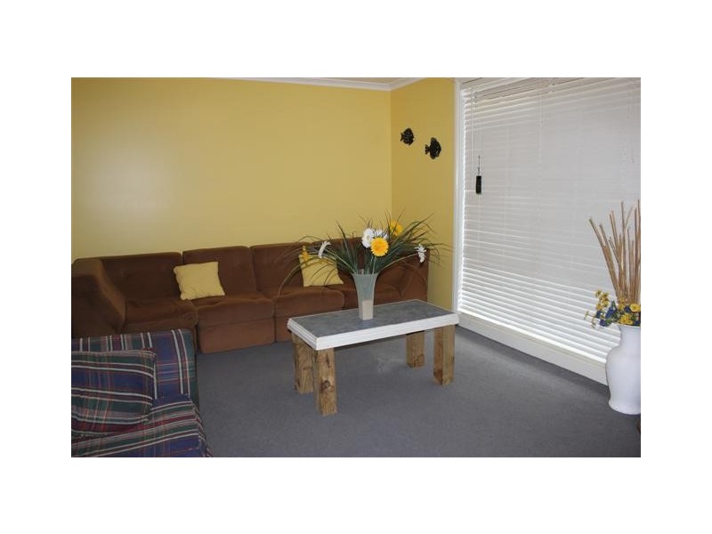 27 Red Rocks Road, Cowes VIC 3922