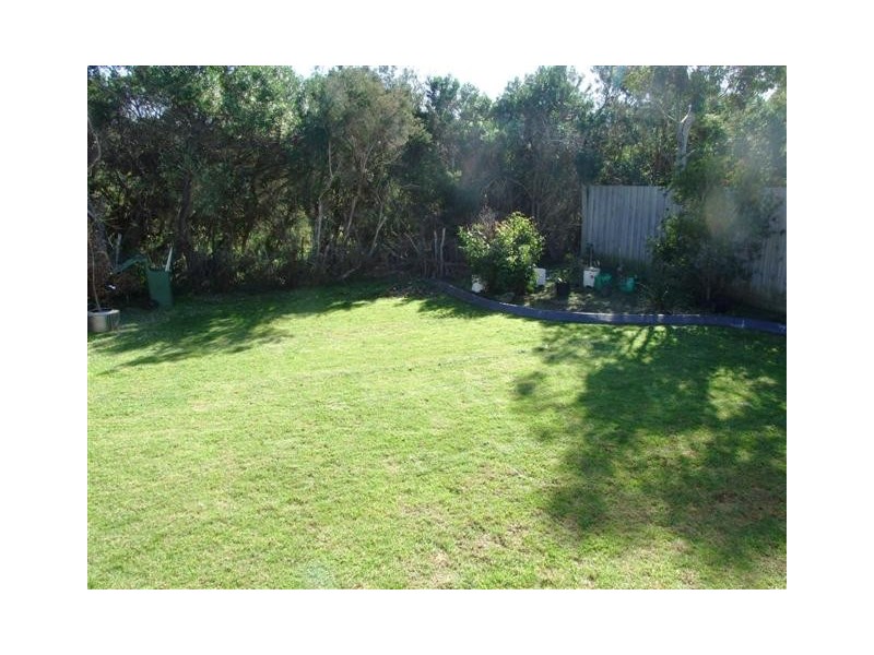 8 Golden Court, Sunset Strip VIC 3922