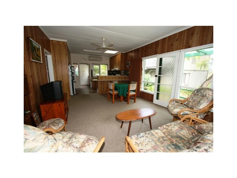 35 Rose Avenue, Cowes VIC 3922