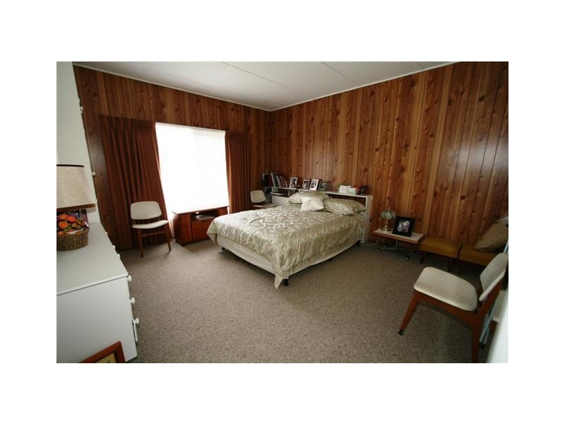 35 Rose Avenue, Cowes VIC 3922