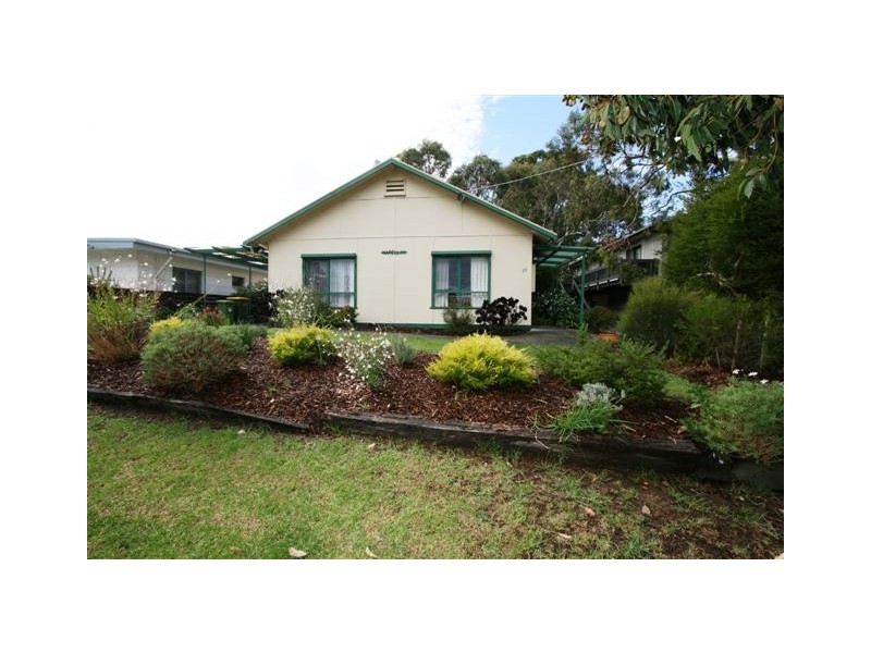 35 Rose Avenue, Cowes VIC 3922