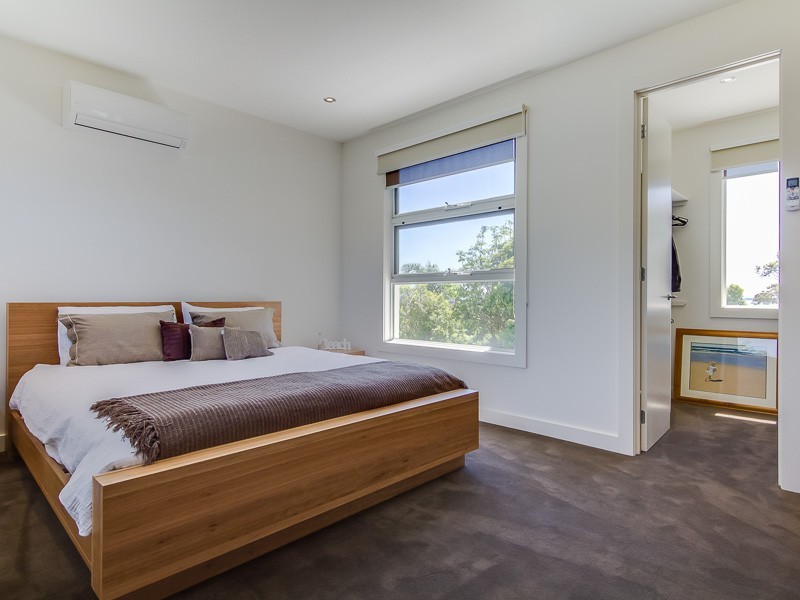 Unit 2, 13 Langard Road, Cowes VIC 3922