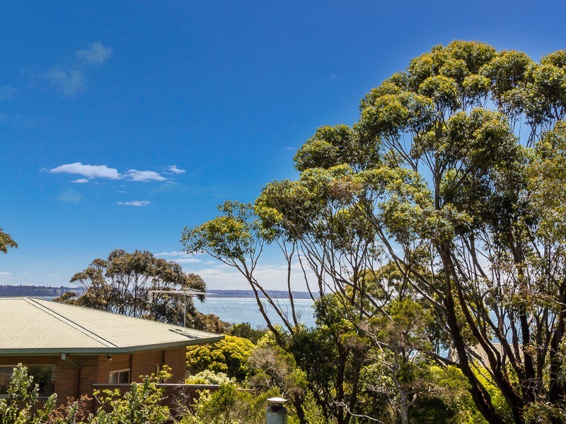 Unit 2, 13 Langard Road, Cowes VIC 3922