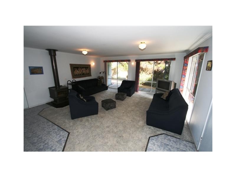 21 Anglers Road, Sunderland Bay VIC 3922
