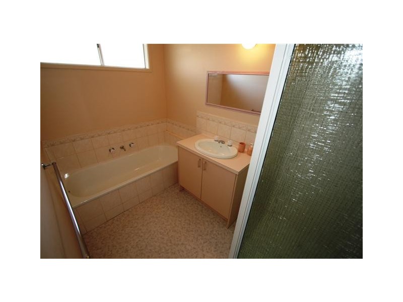 21 Anglers Road, Sunderland Bay VIC 3922