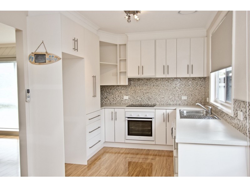 22 Lansell Road, Cowes VIC 3922