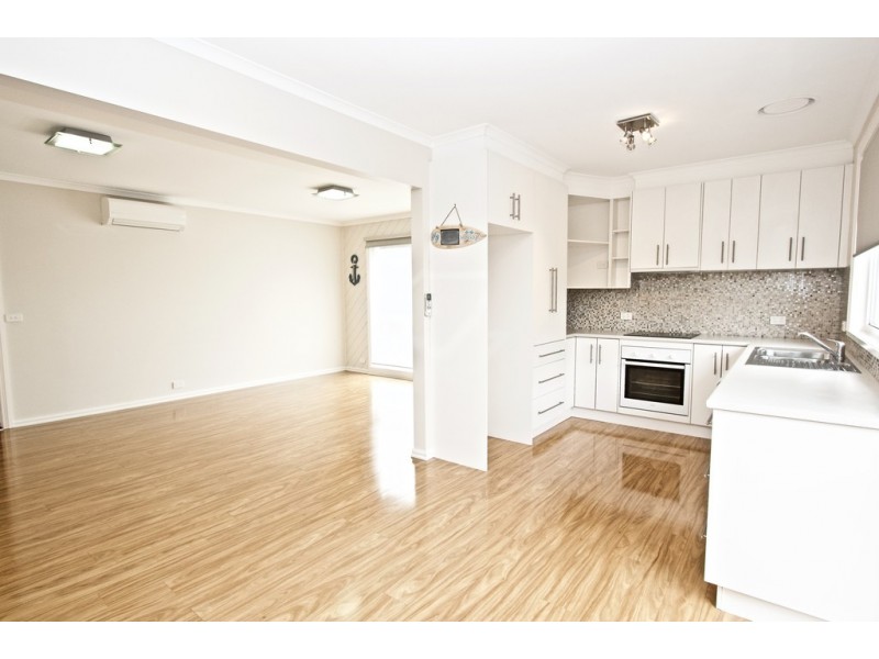 22 Lansell Road, Cowes VIC 3922