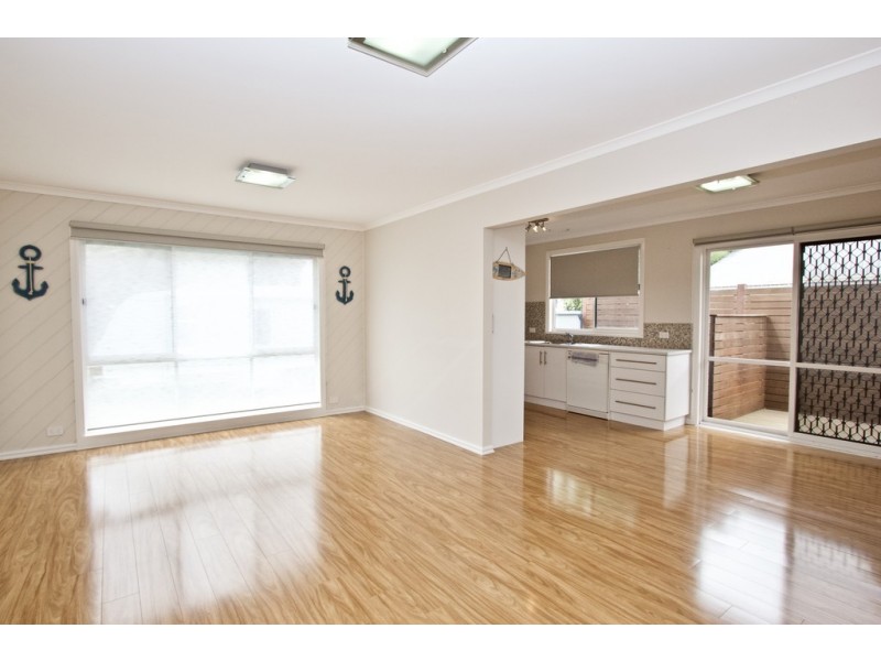 22 Lansell Road, Cowes VIC 3922