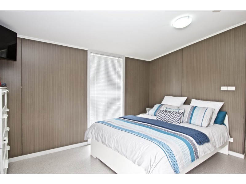 22 Lansell Road, Cowes VIC 3922