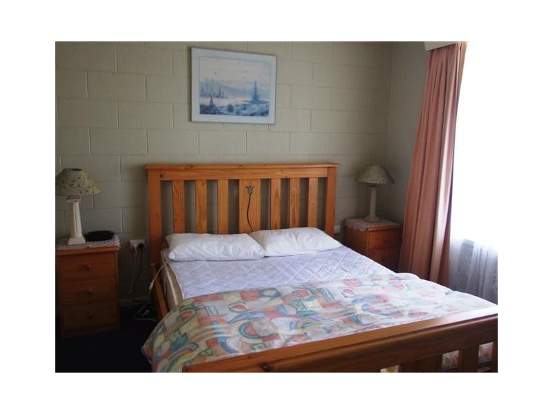 2/2-4 Park Street, Cowes VIC 3922