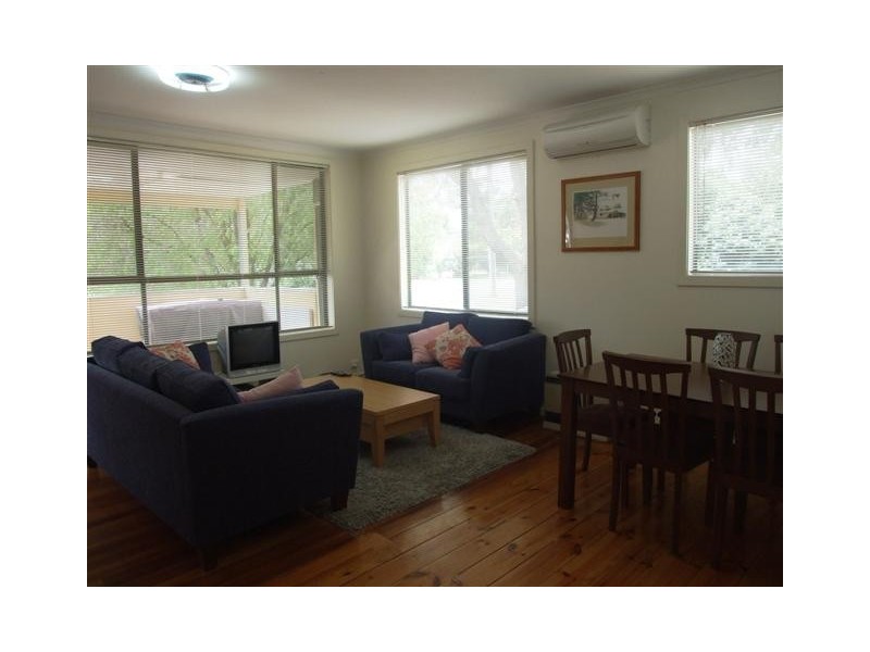 213 Church Street, Cowes VIC 3922