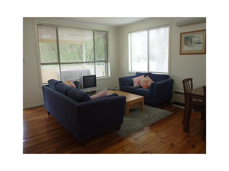 213 Church Street, Cowes VIC 3922