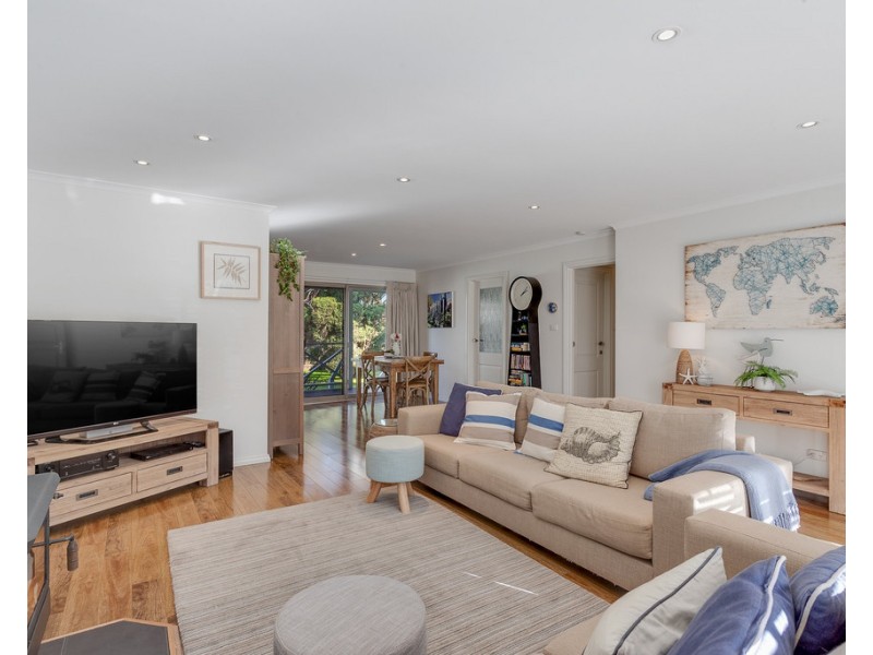 15 Cypress Court, Cowes VIC 3922