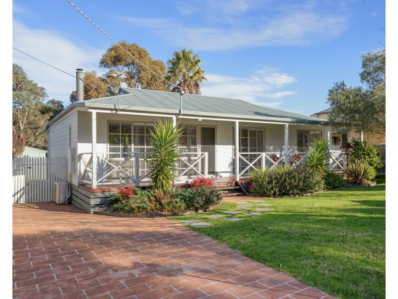 15 Cypress Court, Cowes VIC 3922