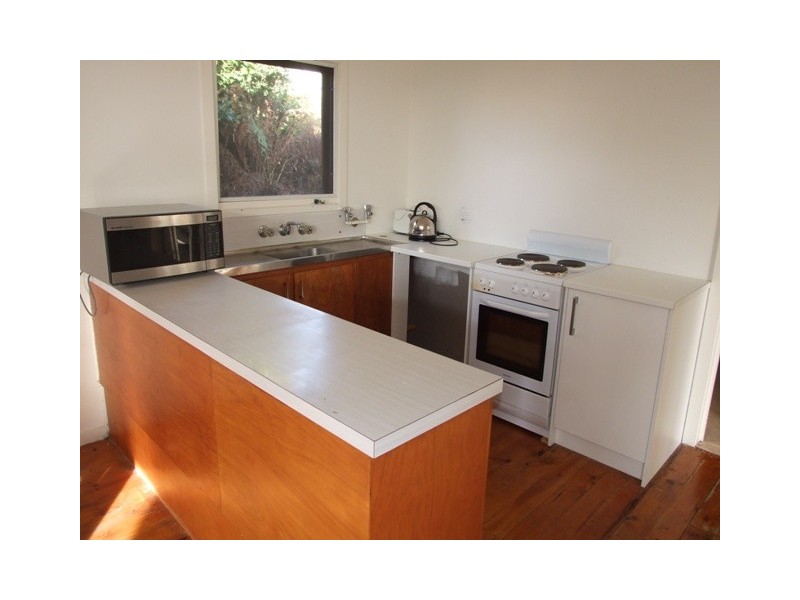 18 Shamrock Avenue, Cowes VIC 3922