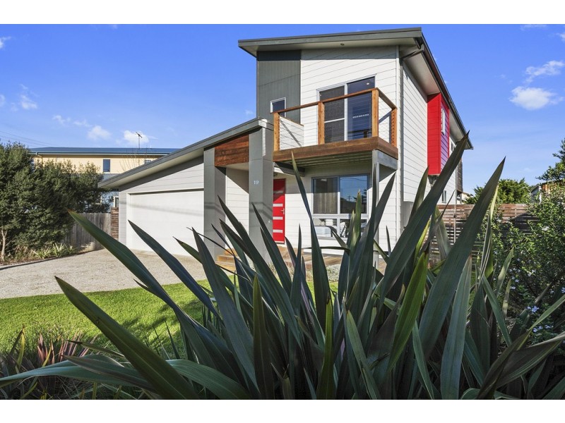 19 Dover Street., Sunderland Bay VIC 3922