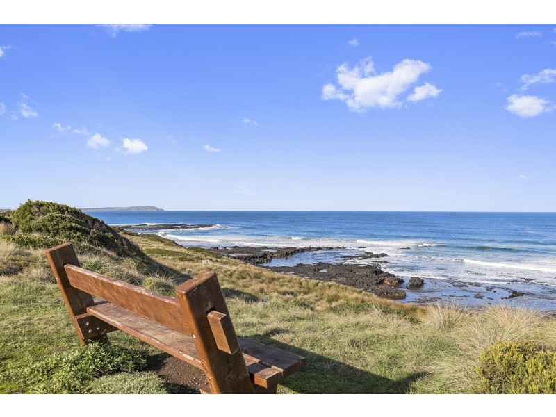 19 Dover Street., Sunderland Bay VIC 3922