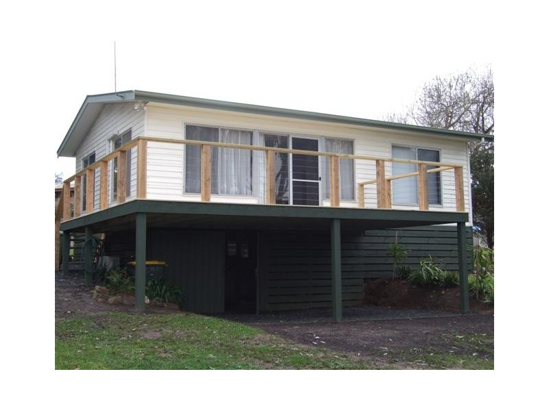 16 Poulter Ave, Rhyll VIC 3923