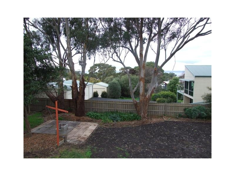 16 Poulter Ave, Rhyll VIC 3923