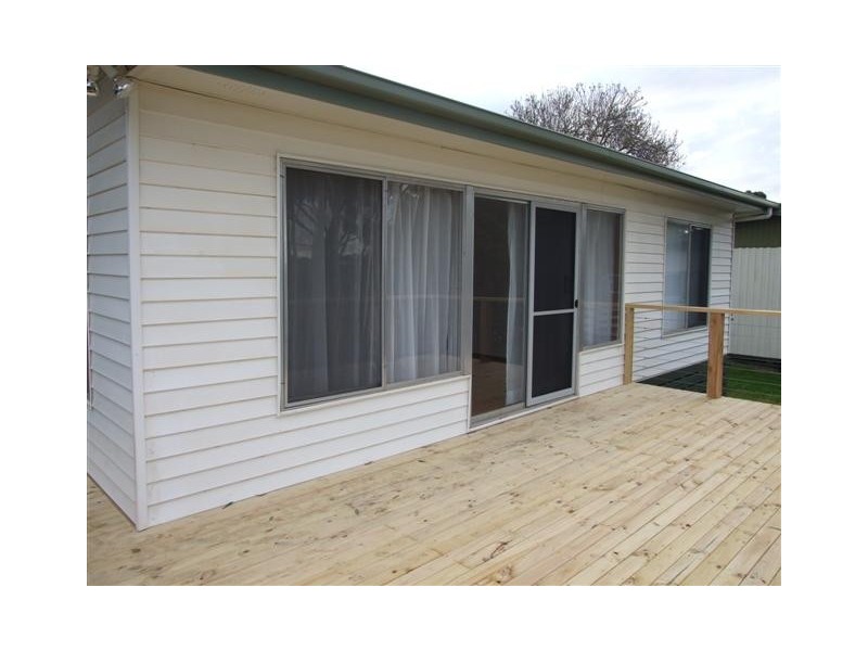 16 Poulter Ave, Rhyll VIC 3923