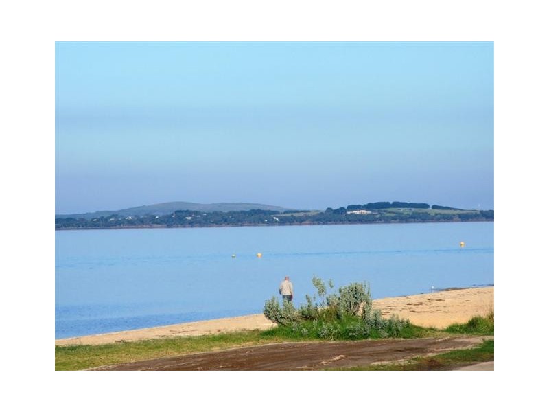 16 Poulter Ave, Rhyll VIC 3923