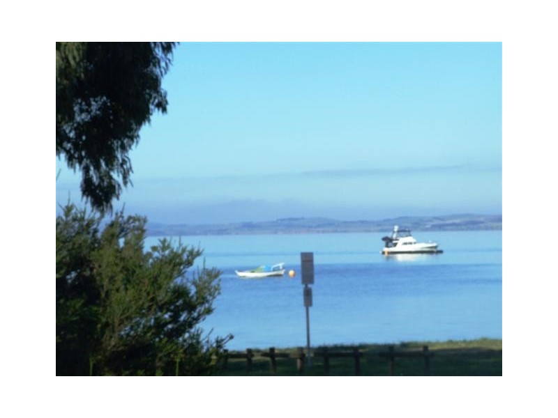 16 Poulter Ave, Rhyll VIC 3923