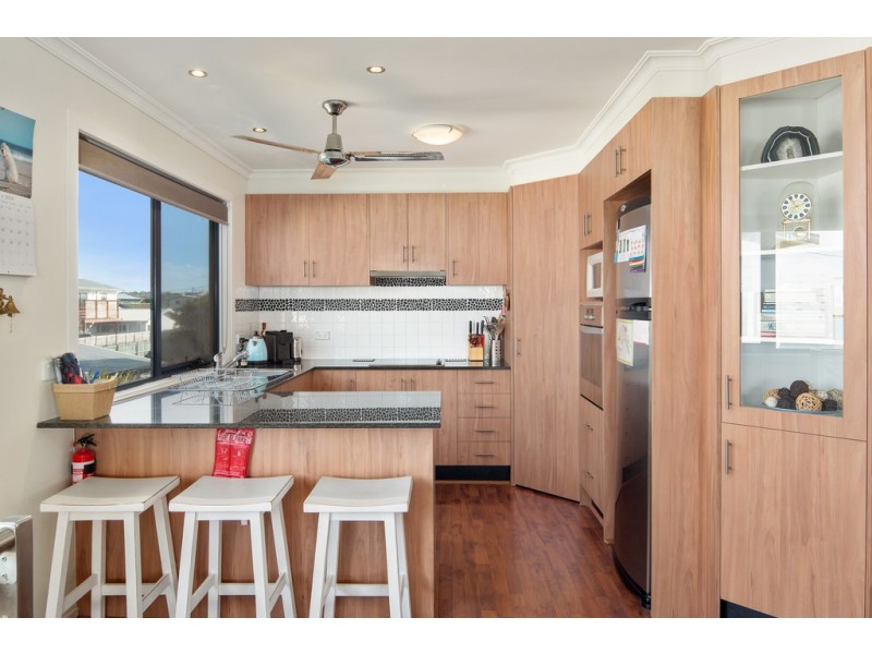 1/6 Elane Street, Sunderland Bay VIC 3922