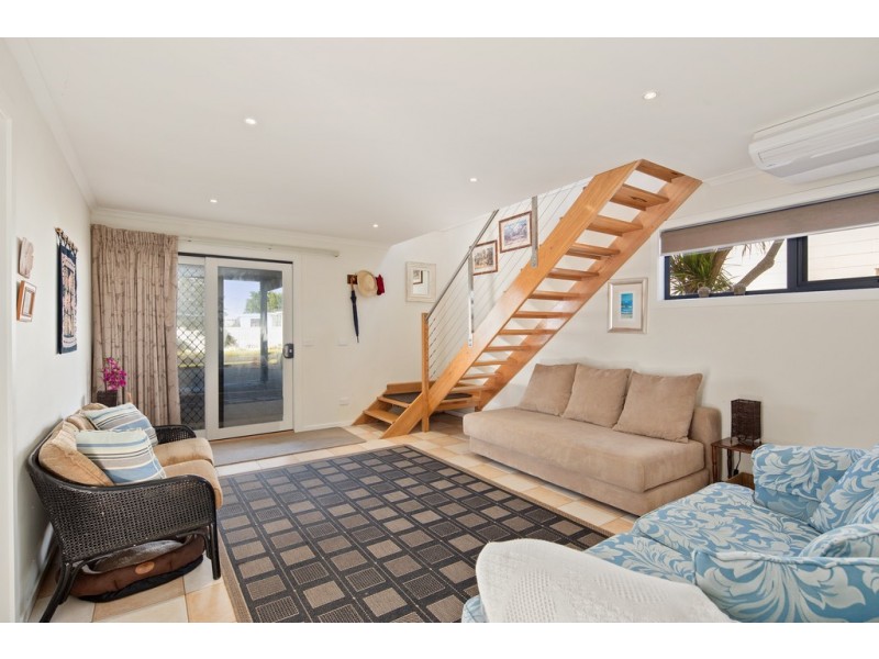 1/6 Elane Street, Sunderland Bay VIC 3922