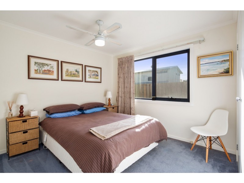 1/6 Elane Street, Sunderland Bay VIC 3922