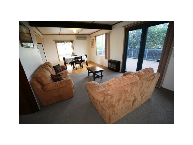 81 Churchill Drive, Cowes VIC 3922