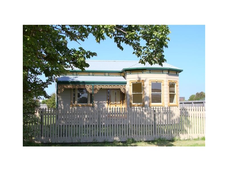4 Victoria Court, Cowes VIC 3922