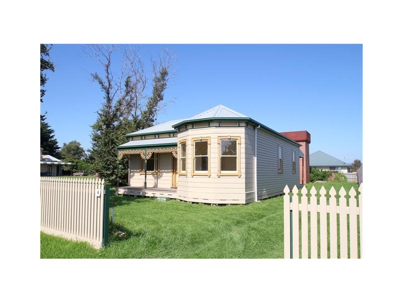 4 Victoria Court, Cowes VIC 3922