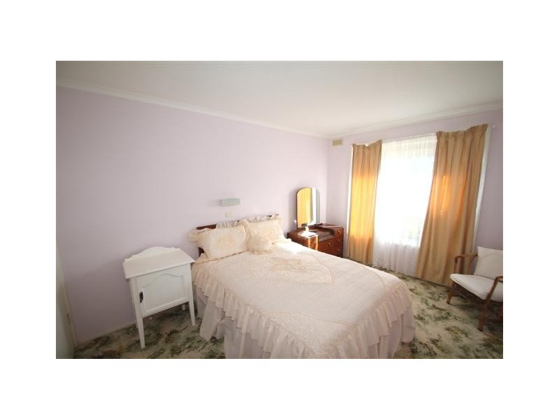 25 Shamrock Avenue, Cowes VIC 3922