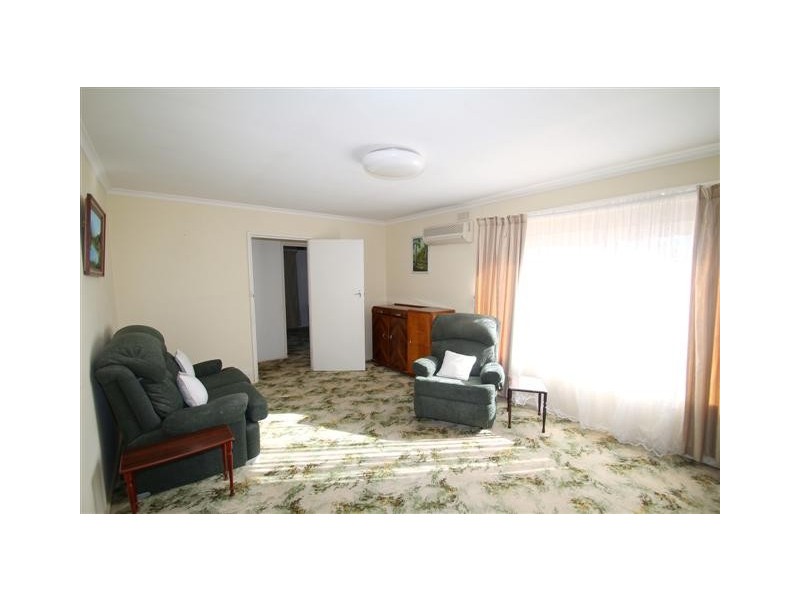 25 Shamrock Avenue, Cowes VIC 3922