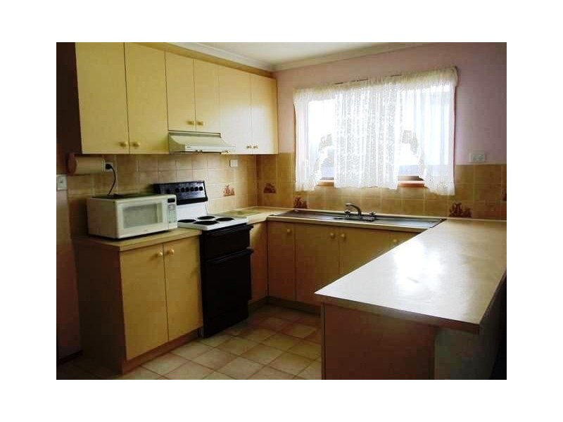 13 Elwood Avenue, Surf Beach VIC 3922