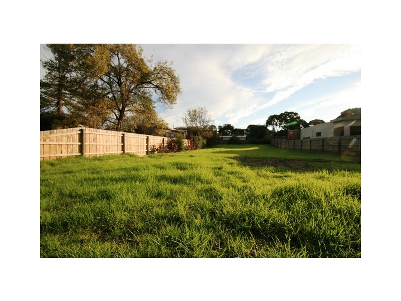 14 Anderson Road, Cowes VIC 3922