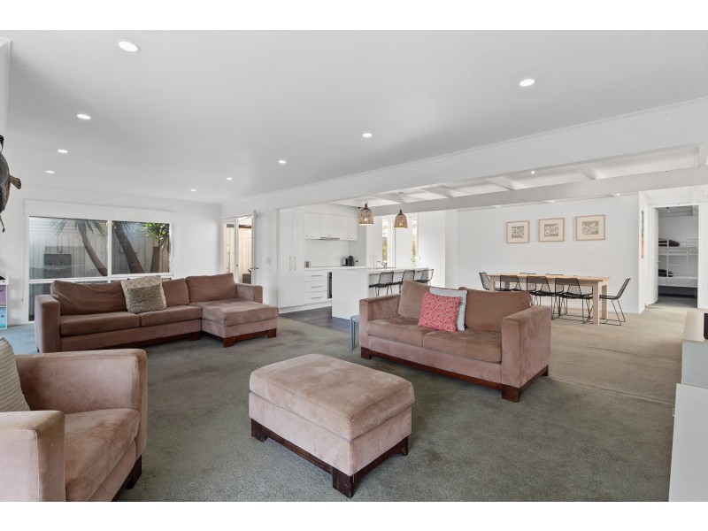 1 Iona Court, Cowes VIC 3922