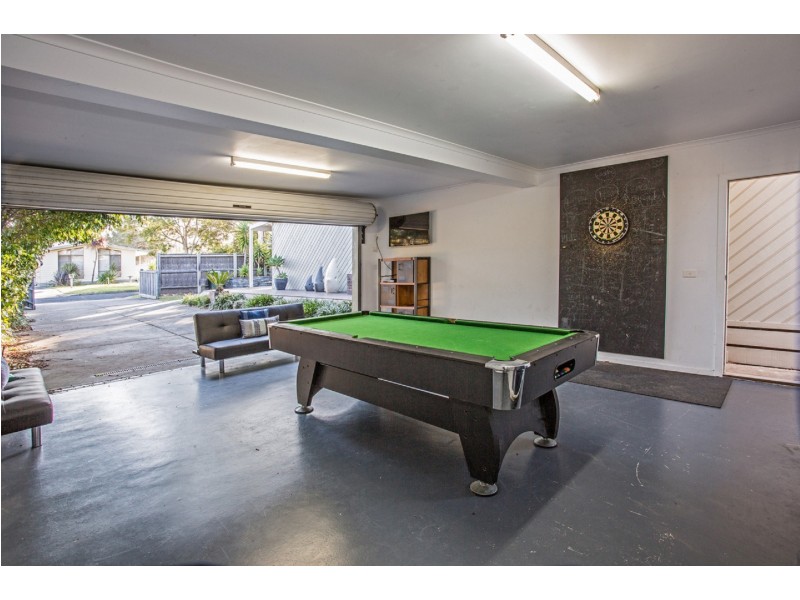 1 Iona Court, Cowes VIC 3922