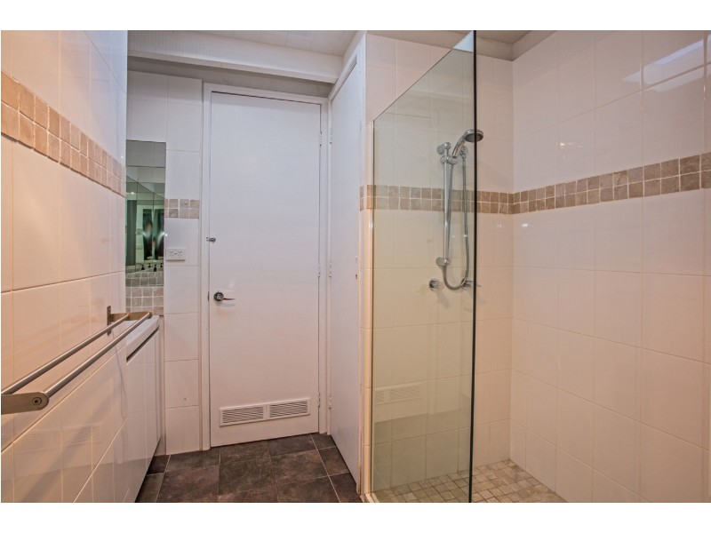 1 Iona Court, Cowes VIC 3922