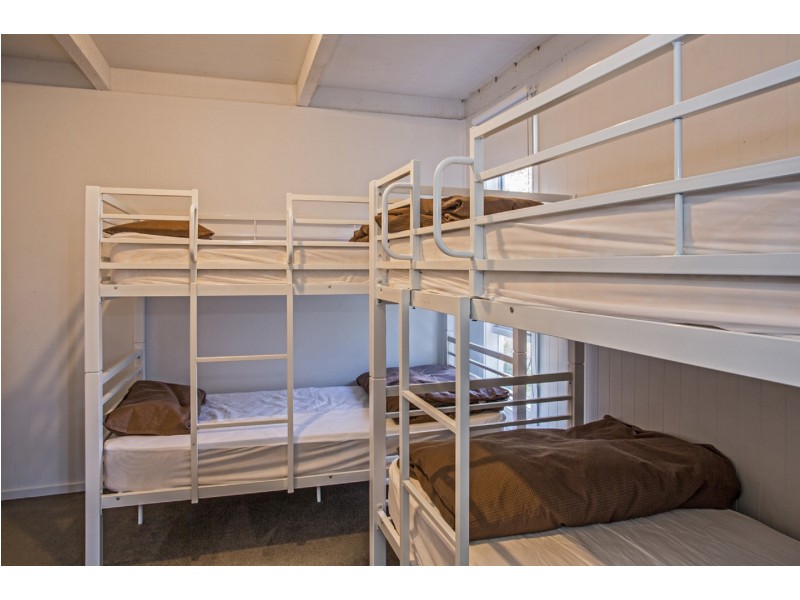 1 Iona Court, Cowes VIC 3922